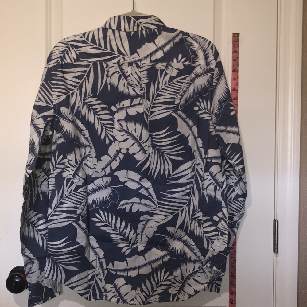 AEO BUTTON DOWN SHIRT - Picture 7 of 7